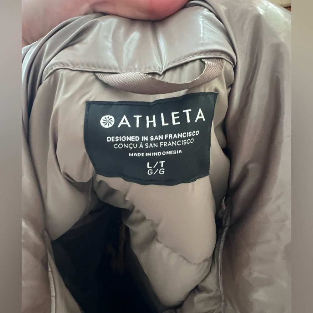 Athleta puffy down vest L large gray pewter EUC - Picture 4 of 4
